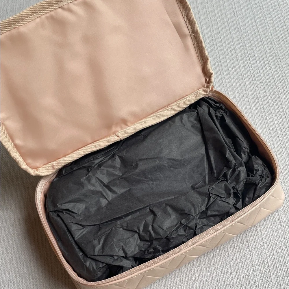 MAC Cosmetics Blush Beige Quilted Patent Cosmetic Bag travel case - Brand New